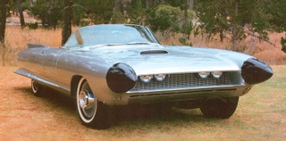 Illustration for article titled Rocket Cars Of The Cold War